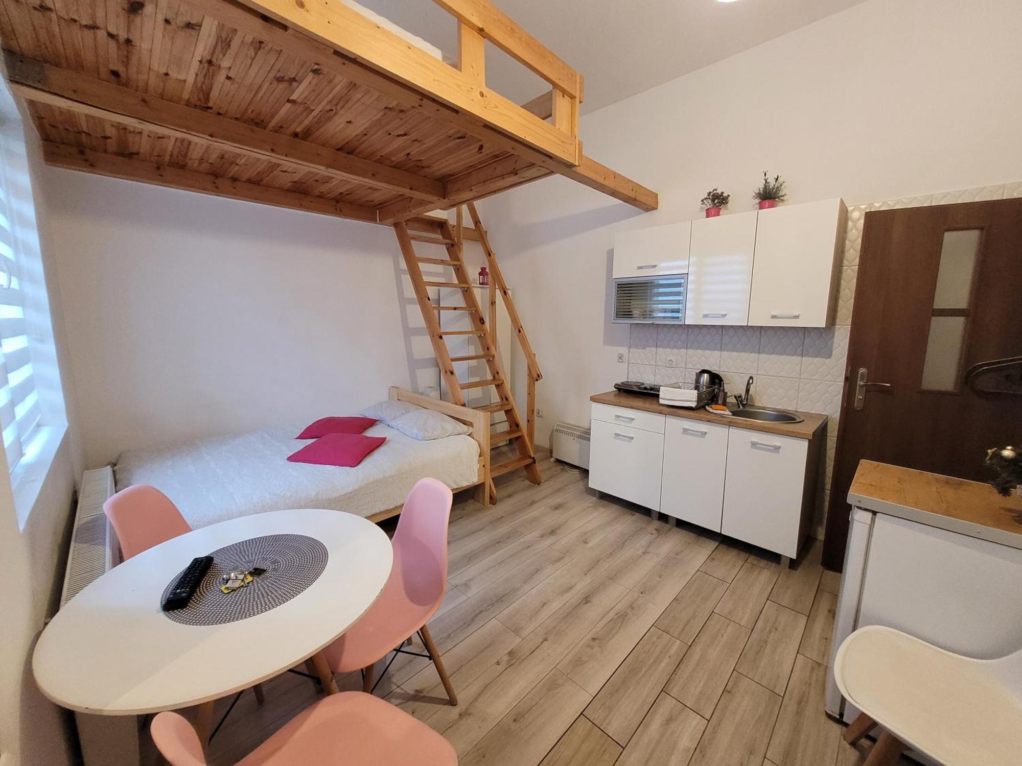 Willa Nad Potokiem Kudowa-Zdrój Esterno foto